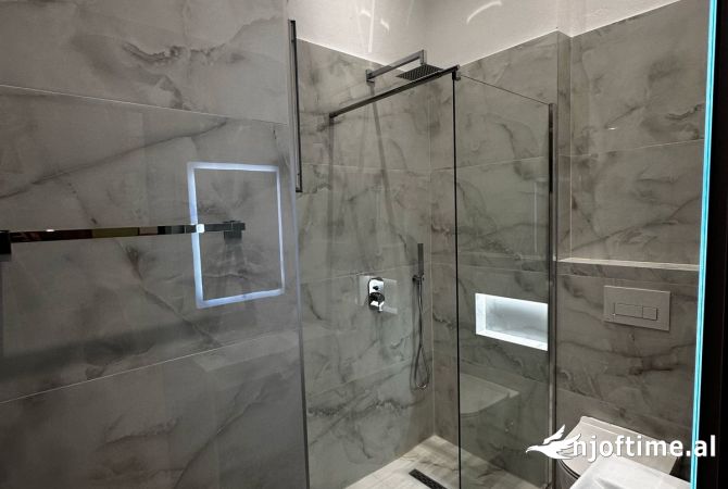 Shtepi ne shitje Duplex(shtepi me 2 kate) ne Tirane, 1+1, Mobilimi E mobiluar, Pagesa 115,000  Euro.