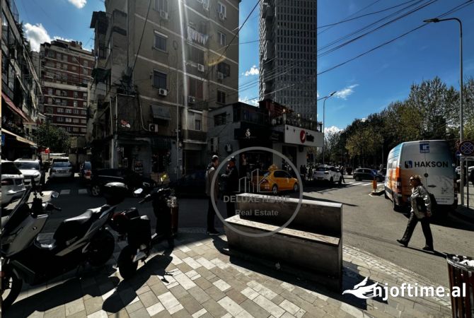 SHITET NJESIA E BIZNESIT ME PAJISJET E PALESTRES 188m2