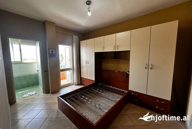 Appartamento in vendita a Tirana 3+1, Arredato