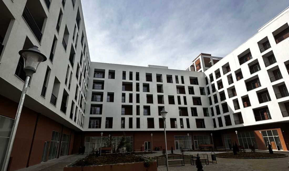 Ambiente Biznesi me Qira – Kombinat, Rruga e Qelqit