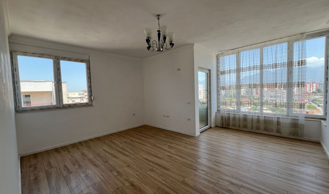 Shtepi ne shitje Apartament ne Tirane, 1+1, Mobilimi E mobiluar, Pagesa 85,000  Euro.