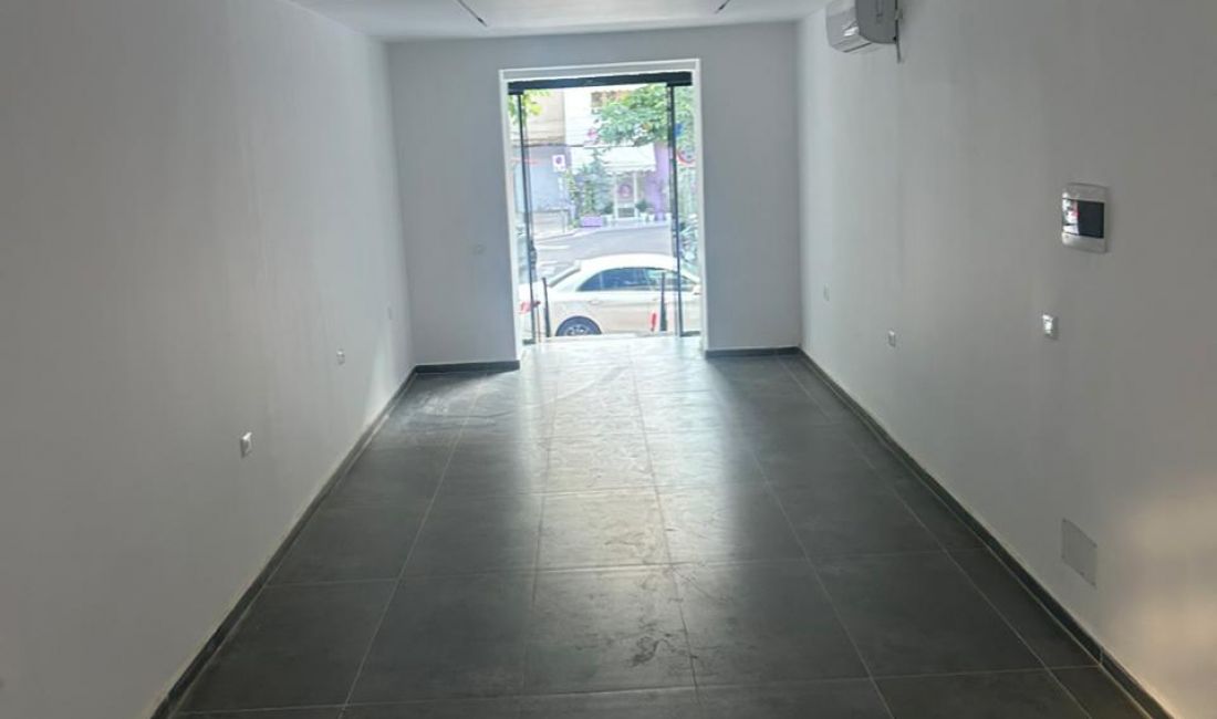  Jepet me qira dyqan  50m2