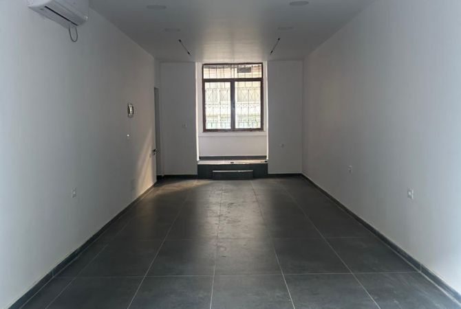  Jepet me qira dyqan  50m2