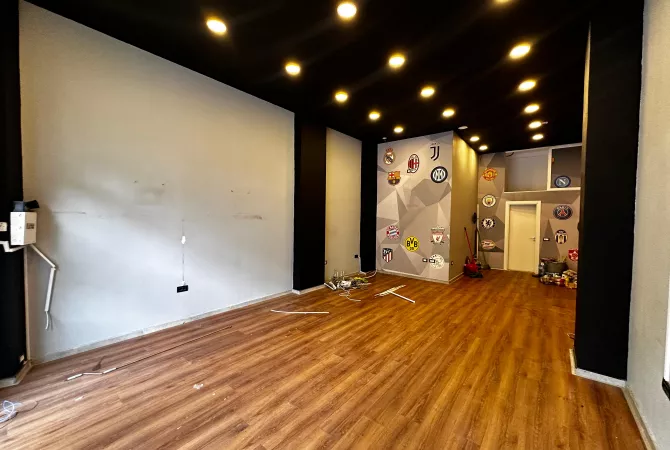 Business Property for Rent 1+1 in Tirana - 1,500 Euro