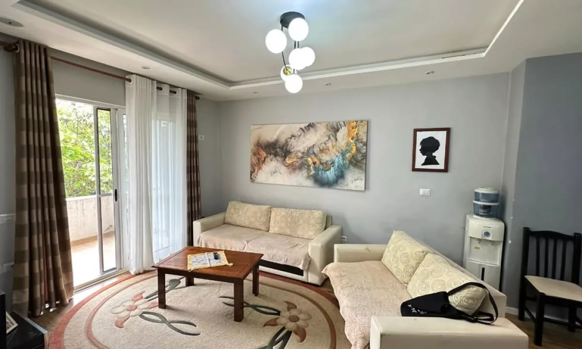 Shtepi me qera Apartament ne Tirane, 2+1, Mobilimi E mobiluar, Pagesa 420  Euro.