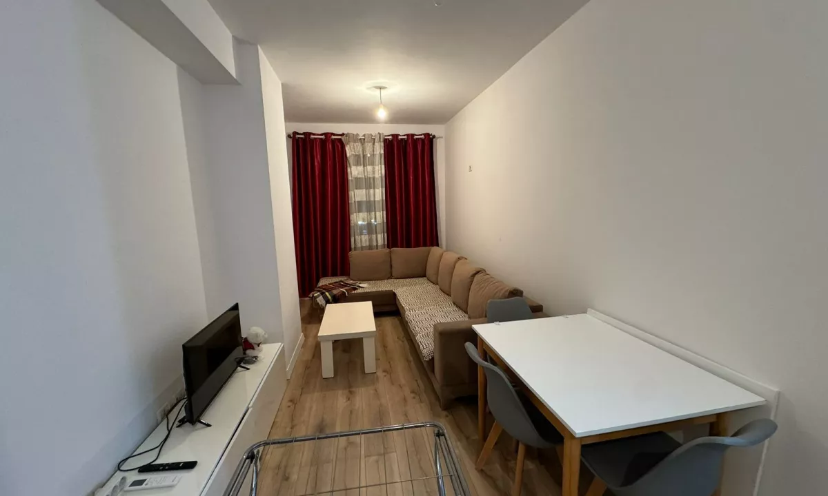 Appartamento in vendita a Tirana 1+1, Arredato