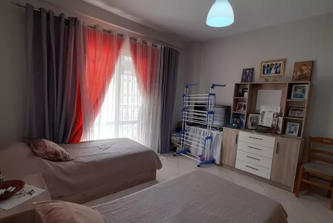 Shtepi me qera Apartament ne Tirane, 2+1, Mobilimi E mobiluar, Pagesa 550  Euro.