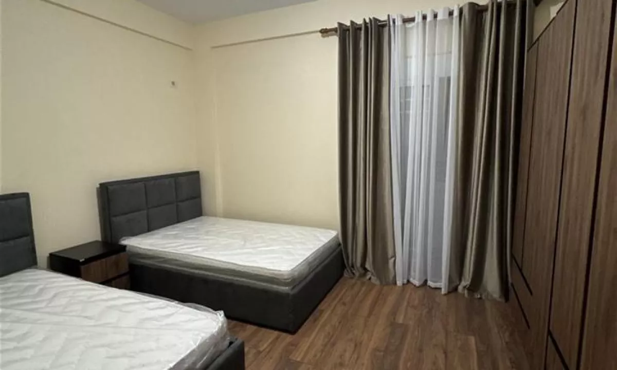 Shtepi me qera Apartament ne Tirane, 2+1, Mobilimi E mobiluar, Pagesa 600  Euro.
