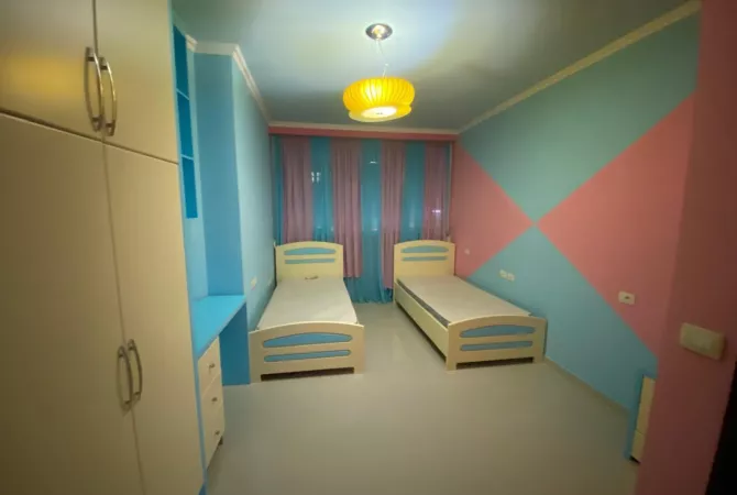 Shtepi ne shitje Penthose(kati i fundit panoramik) ne Sarande, 2+1, Mobilimi E mobiluar, Pagesa 610,000  Euro.