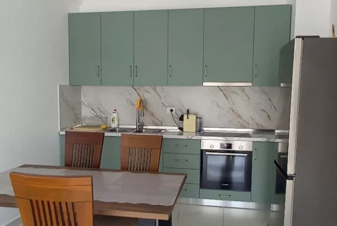 Appartamento in affitto a Tirana 2+1, Arredato