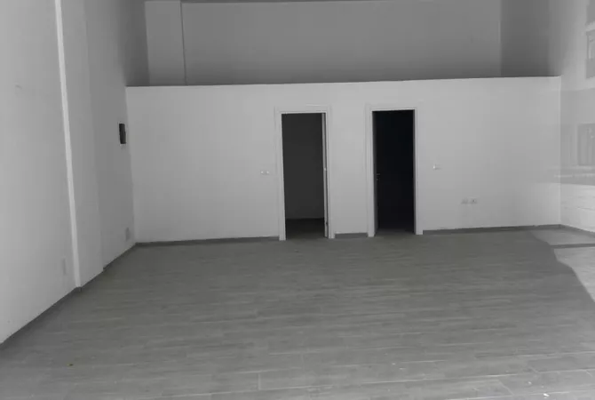 Business Property for Rent 1+1 in Tirana - 800 Euro