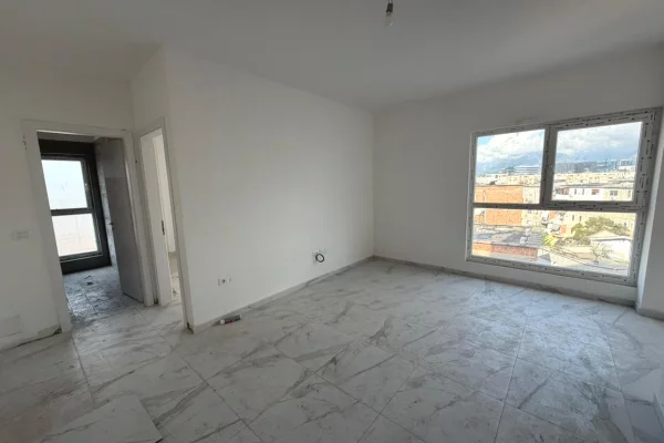 Shtepi ne shitje Apartament ne Tirane, 1+1, Mobilimi Bosh, pa mobiluar, Pagesa 100,000  Euro.