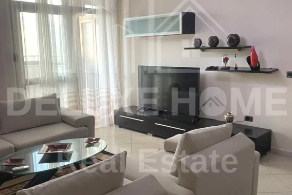 Shtepi me qera 2+1 ne Tirane - 1,000 Euro