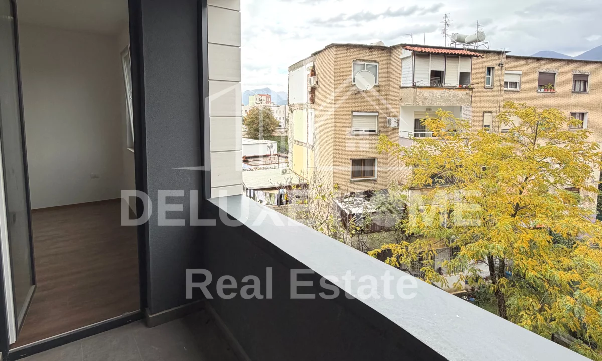 Appartamento in vendita a Tirana 1+1, Vuoto