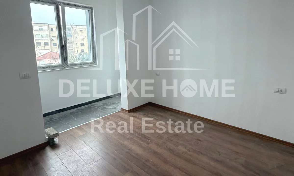 Appartamento in vendita a Tirana 1+1, Vuoto