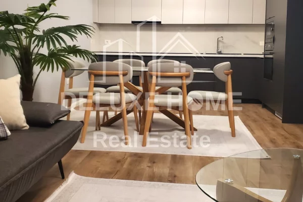 Shtepi me qera 2+1 ne Tirane - 1,500 Euro