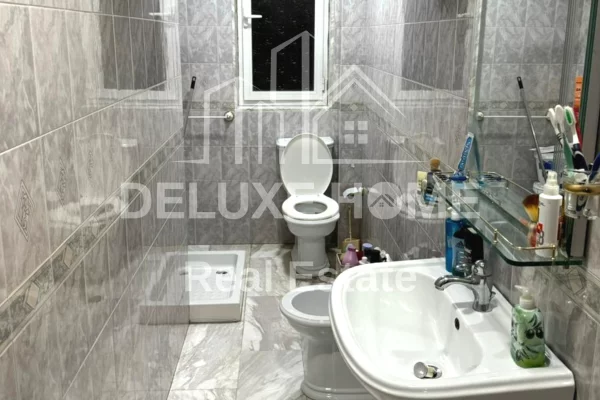 Shtepi me qera Apartament ne Tirane, 1+1, Mobilimi E mobiluar, Pagesa 50,000  Leke.