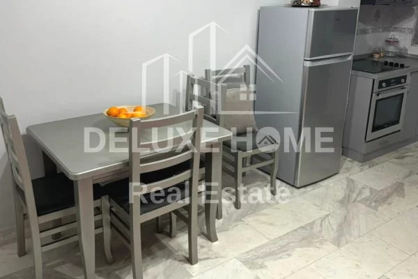 Shtepi me qera Apartament ne Tirane, 1+1, Mobilimi E mobiluar, Pagesa 50,000  Leke.