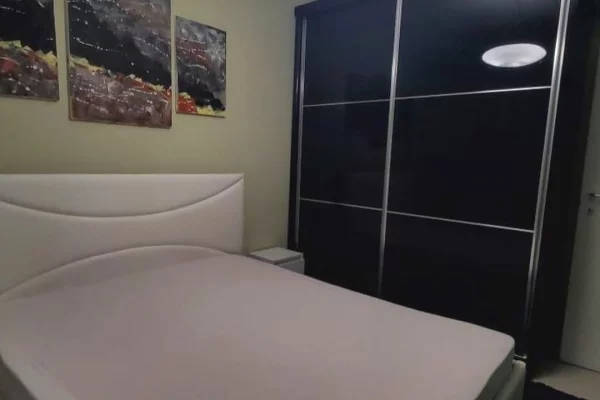  Apartament me Qira 2+1  Stadiumi Dinamo 