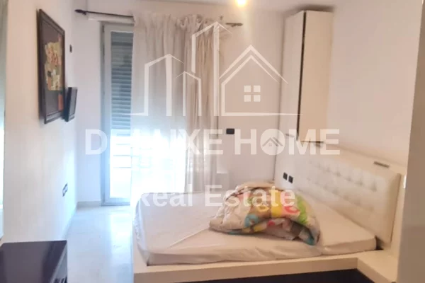 Shtepi me qera Apartament ne Tirane, 2+1, Mobilimi E mobiluar, Pagesa 550  Euro.