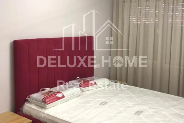 Duplex (casa a 2 piani) in vendita a Tirana 2+1, Arredato
