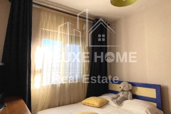 Appartamento in vendita a Tirana 3+1, Arredato