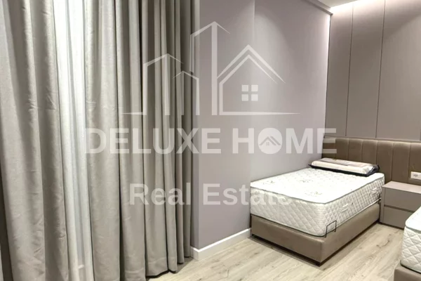 Jepet Apartament 2+1 me Qira – Pranë Pazarit të Ri