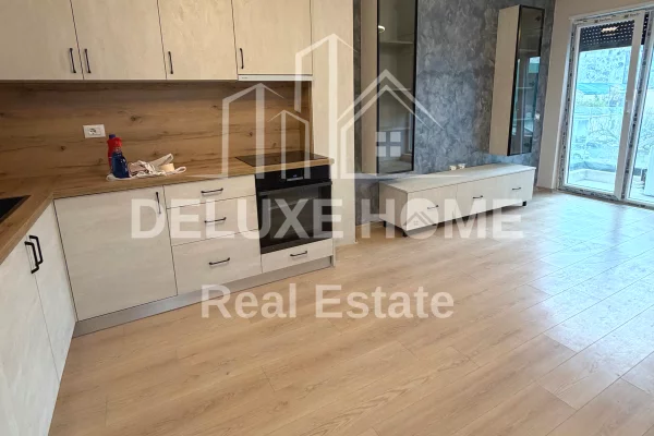  Shitet Apartament 1+1 – Rruga Jordan Misja (Pranë Bulevardit të Ri)