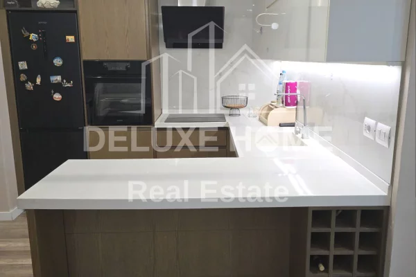 Shtepi me qera Apartament ne Tirane, 2+1, Mobilimi Pjeserisht e mobiluar, Pagesa 600  Euro.