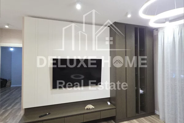 Shtepi me qera Apartament ne Tirane, 2+1, Mobilimi Pjeserisht e mobiluar, Pagesa 600  Euro.