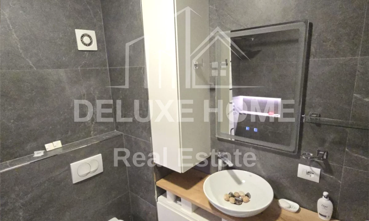 Shtepi me qera Apartament ne Tirane, 2+1, Mobilimi Pjeserisht e mobiluar, Pagesa 600  Euro.