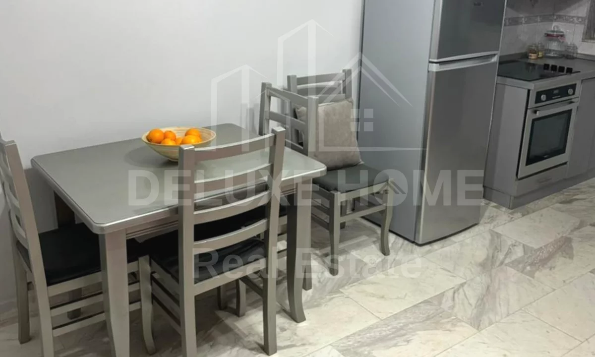 Shtepi me qera Apartament ne Tirane, 1+1, Mobilimi E mobiluar, Pagesa 50,000  Leke.