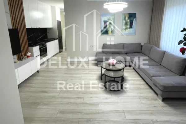 Apartament me Qira  Komuna