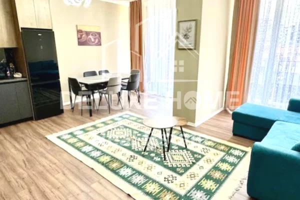 Shtepi me qera Apartament ne Tirane, 2+1, Mobilimi E mobiluar, Pagesa 900  Euro.