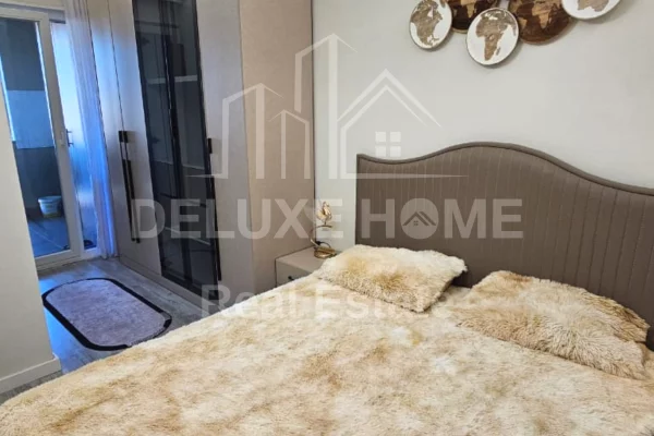 Shtepi me qera Apartament ne Tirane, 2+1, Mobilimi E mobiluar, Pagesa 650  Euro.