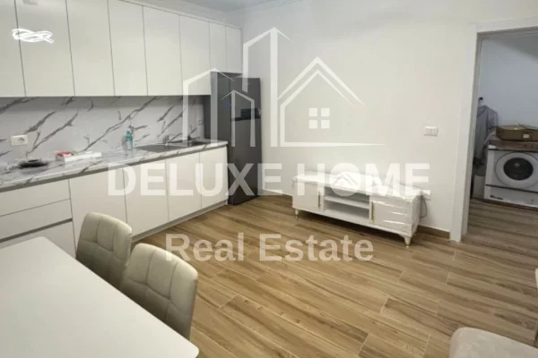 Shtepi me qera Apartament ne Tirane, 1+1, Mobilimi E mobiluar, Pagesa 40,000  Leke.