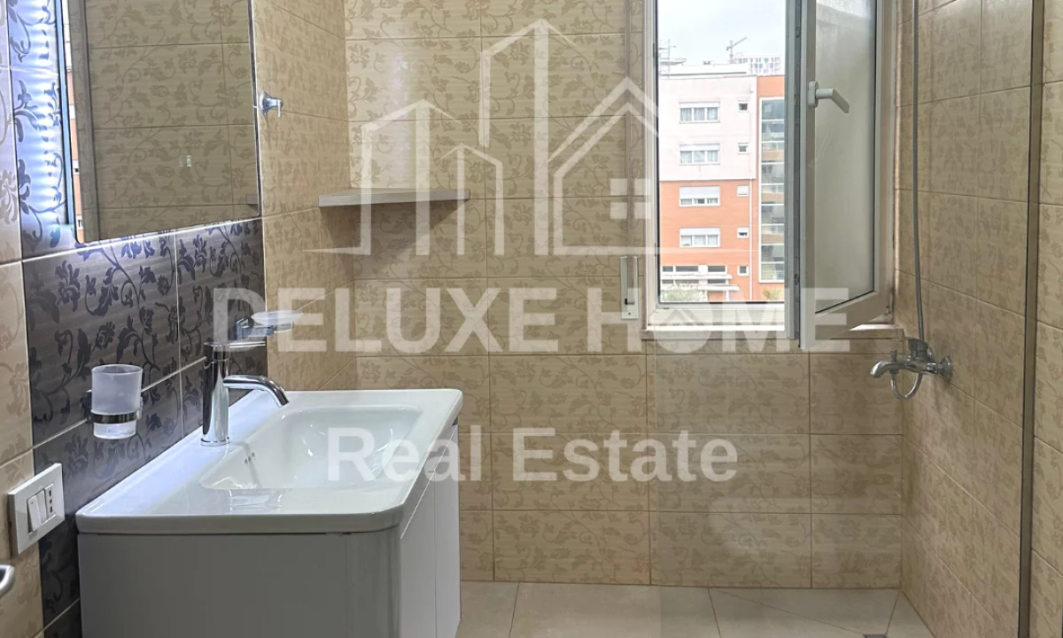 Shtepi me qera Apartament ne Tirane, 2+1, Mobilimi E mobiluar, Pagesa 800  Euro.