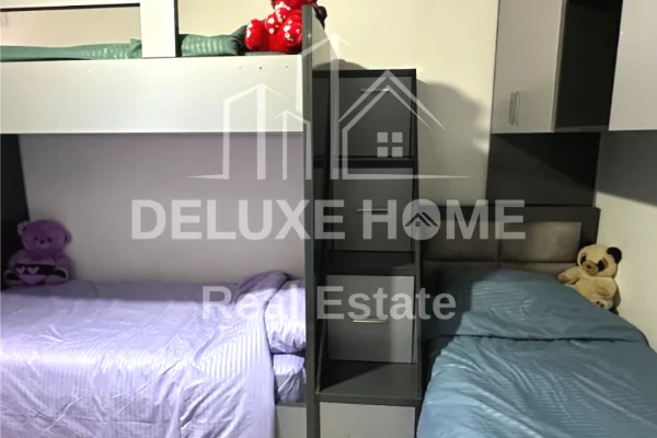 Shtepi me qera Apartament ne Tirane, 2+1, Mobilimi E mobiluar, Pagesa 800  Euro.