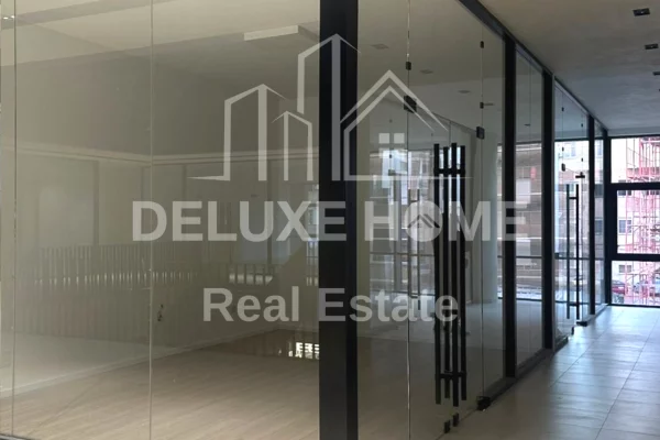 Ambient biznesi me qera 3+1 ne Tirane - 600 Euro