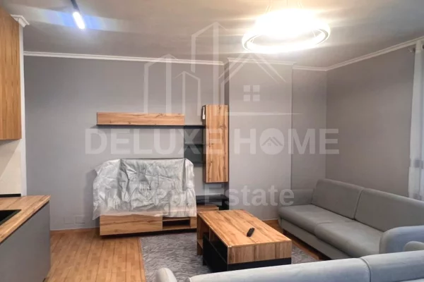 Shtepi me qera Apartament ne Tirane, 2+1, Mobilimi E mobiluar, Pagesa 800  Euro.