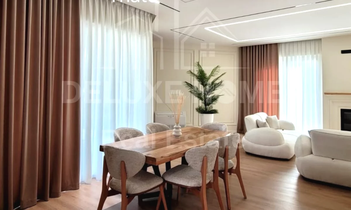 Shtepi me qera Vila Luksoze ne Tirane, 2+1, Mobilimi E mobiluar, Pagesa 5,000  Euro.