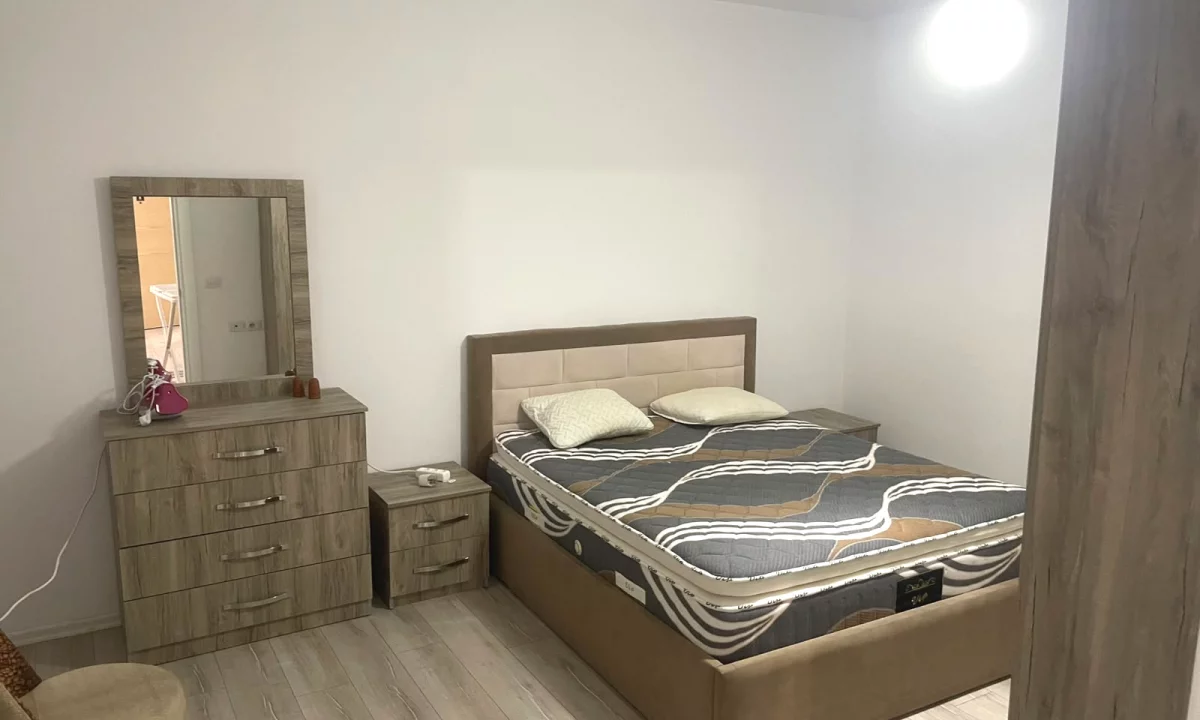Shtepi me qera Apartament ne Tirane, 1+1, Mobilimi E mobiluar, Pagesa 60,000  Leke.