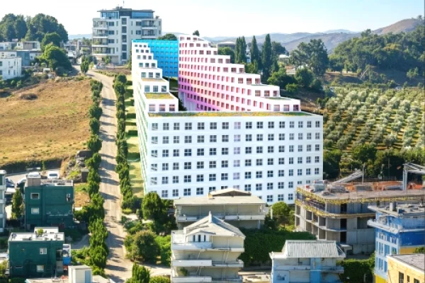 Shtepi ne shitje Apartament ne Tirane, 1+1, Mobilimi Bosh, pa mobiluar, Pagesa 19,000  Euro.