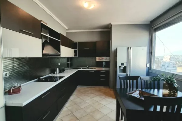 Shtepi me qera Apartament ne Tirane, 1+1, Mobilimi E mobiluar, Pagesa 65,000  Leke.