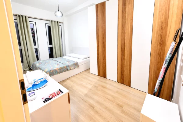 Shtepi me qera Apartament ne Tirane, 1+1, Mobilimi E mobiluar, Pagesa 60,000  Leke.