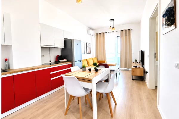 Shtepi me qera Apartament ne Tirane, 1+1, Mobilimi E mobiluar, Pagesa 60,000  Leke.