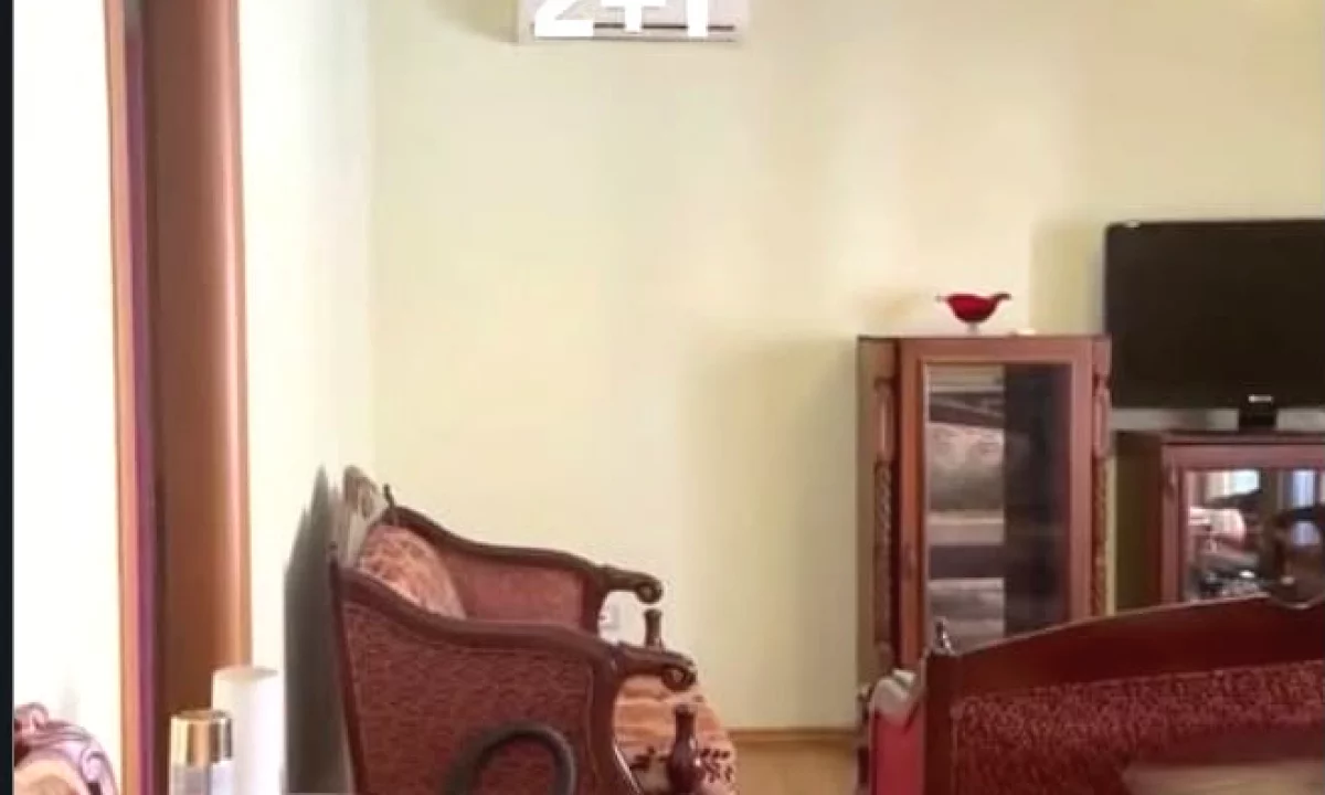 Shtepi me qera Apartament ne Tirane, 2+1, Mobilimi E mobiluar, Pagesa 55,000  Leke.