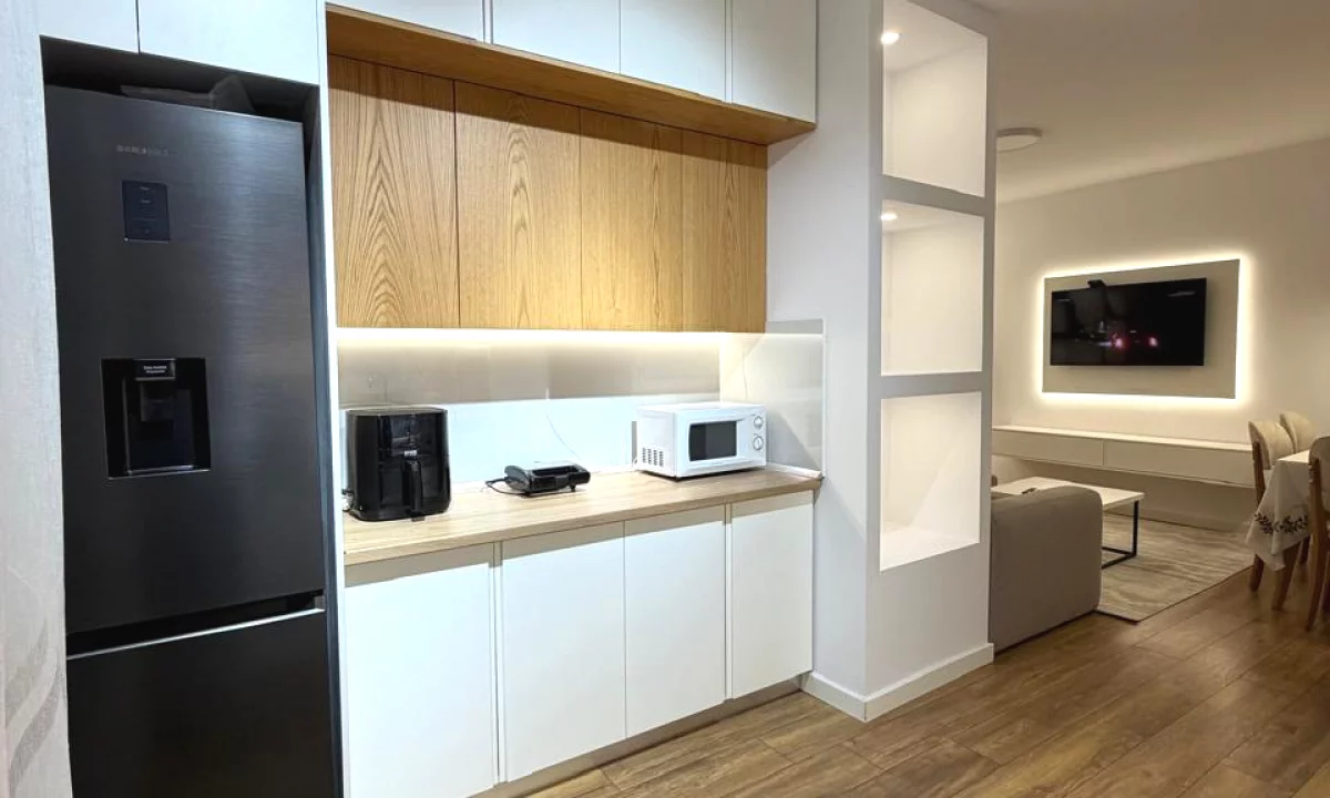 Shtepi me qera Apartament ne Tirane, 2+1, Mobilimi E mobiluar, Pagesa 60,000  Leke.