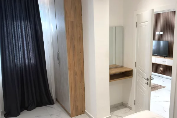Shtepi me qera Apartament ne Tirane, 1+1, Mobilimi E mobiluar, Pagesa 500  Euro.