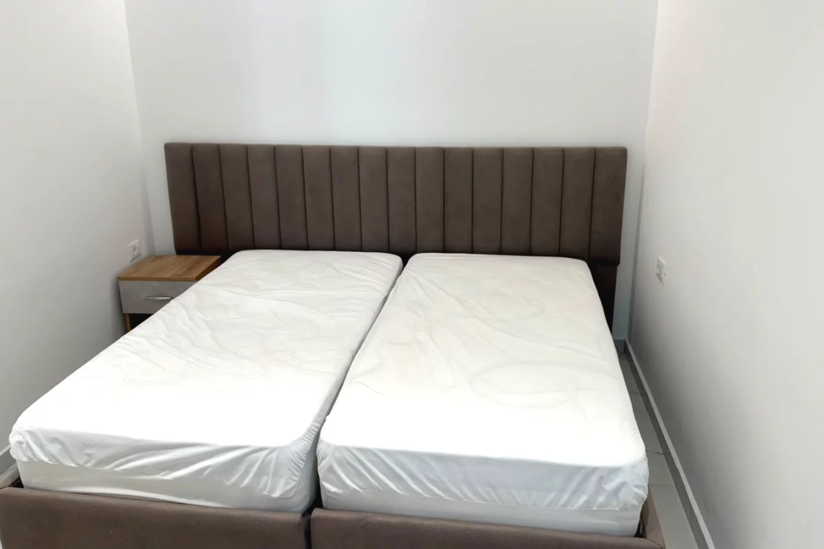 Shtepi me qera Apartament ne Tirane, 1+1, Mobilimi E mobiluar, Pagesa 500  Euro.